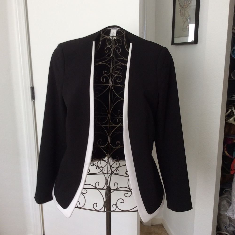 Professional white and black blazer